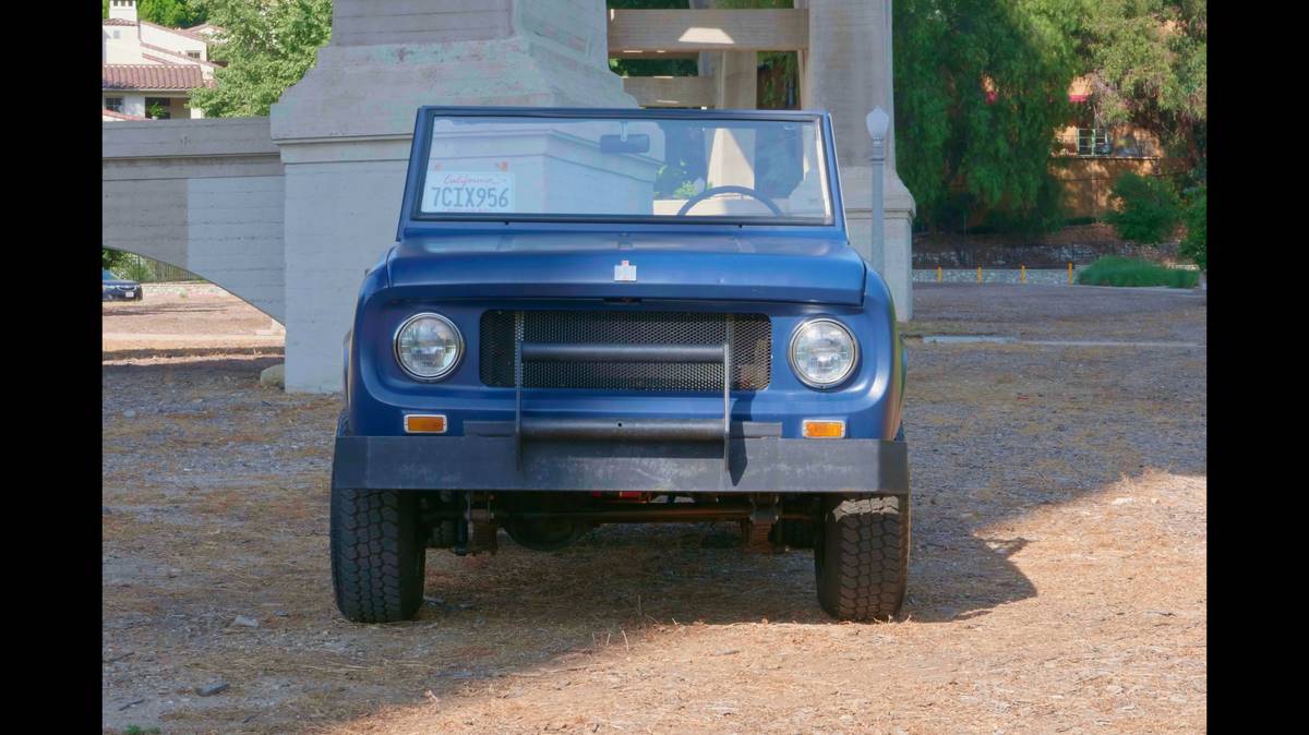 International-scout-800-1967-blue-1