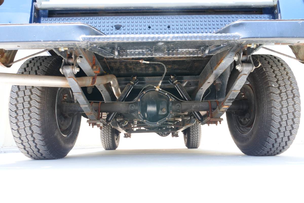 International-scout-800-1967-blue-21