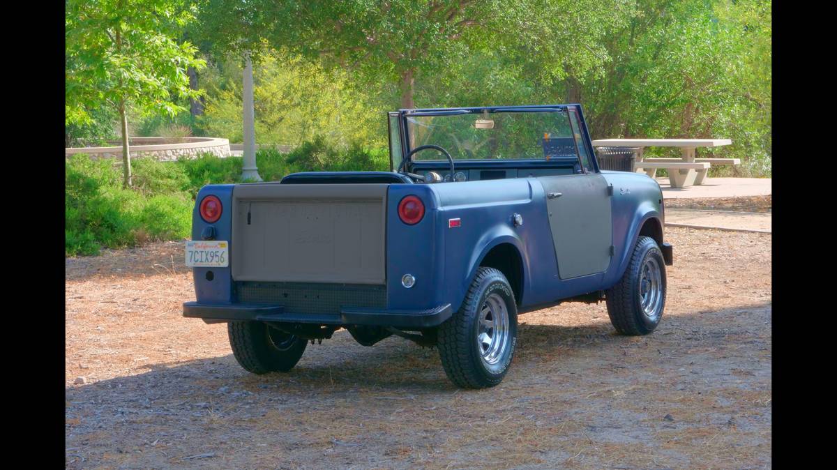 International-scout-800-1967-blue-5