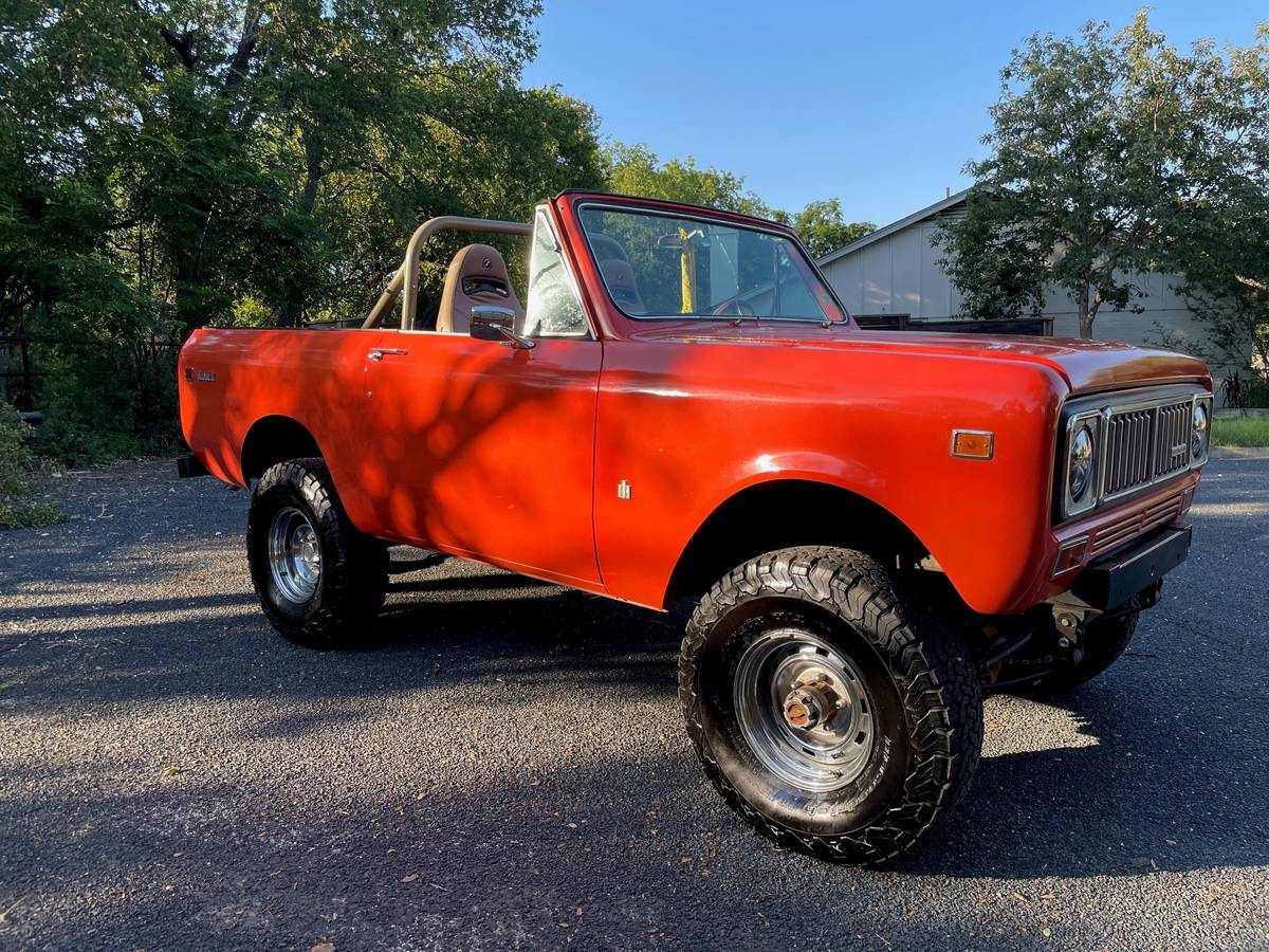 International-scout-ii-1975-orange-1