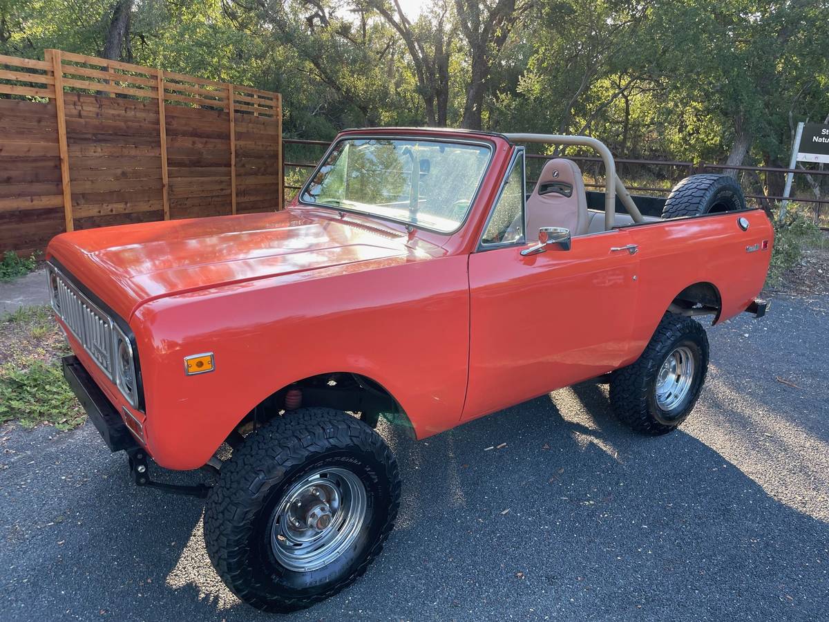 International-scout-ii-1975-orange