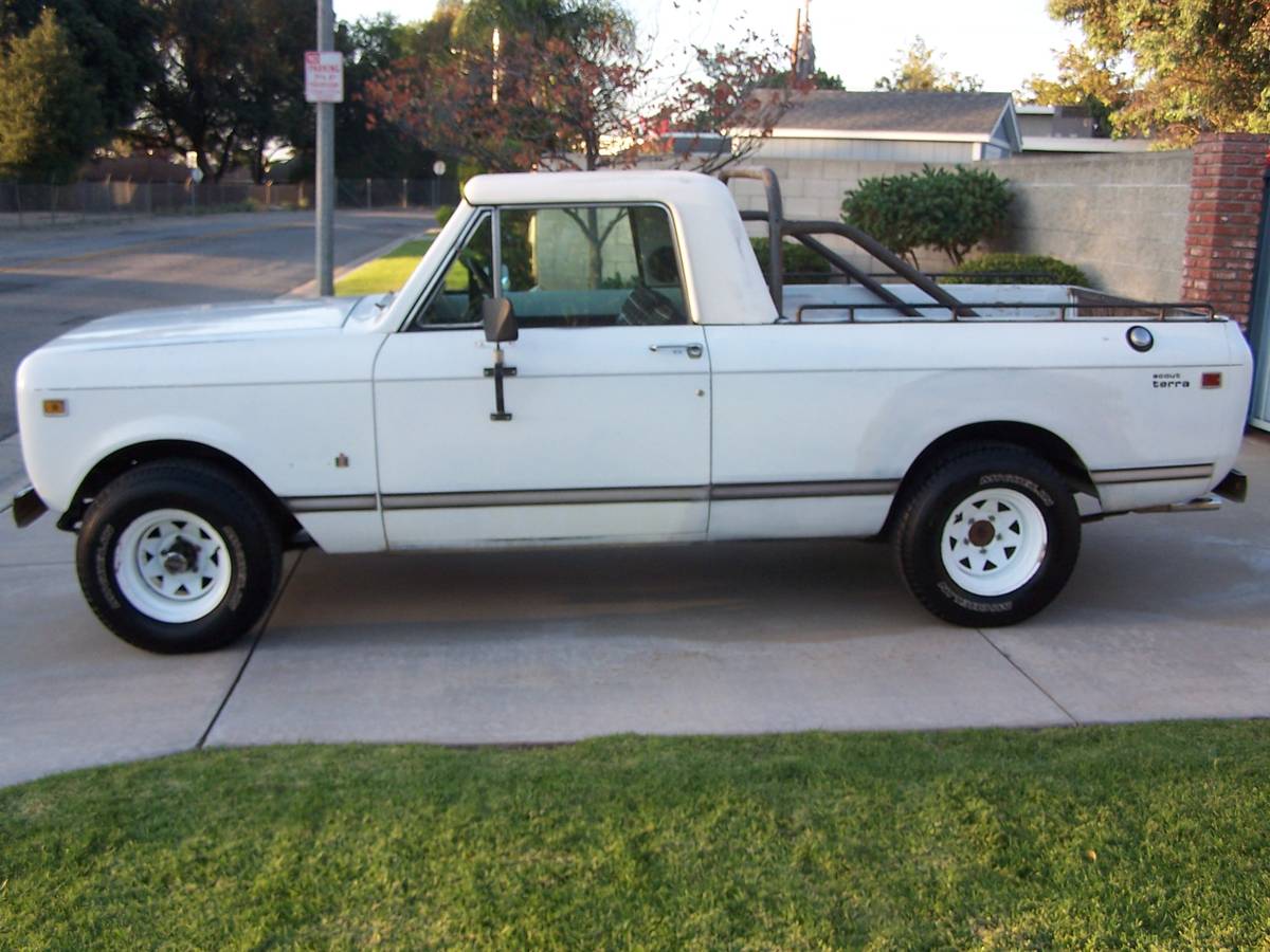 International-scout-terra-ii-1979-white-2