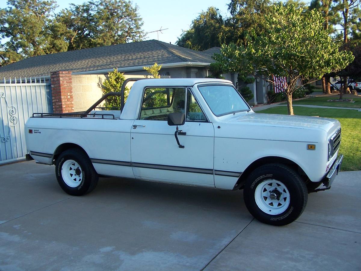 International-scout-terra-ii-1979-white-22