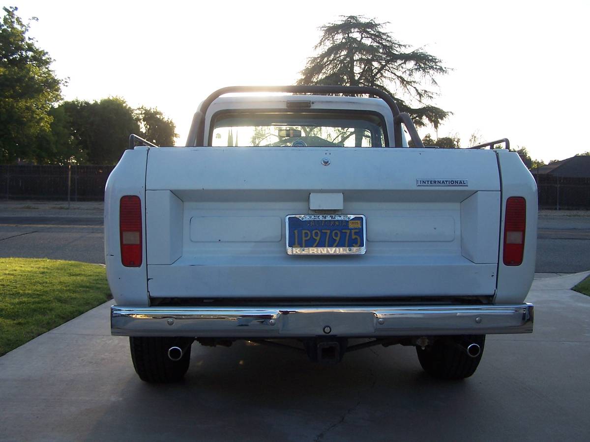 International-scout-terra-ii-1979-white-4