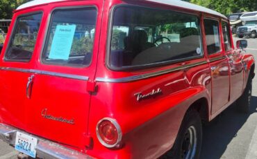 International-travelall-1963-red-2