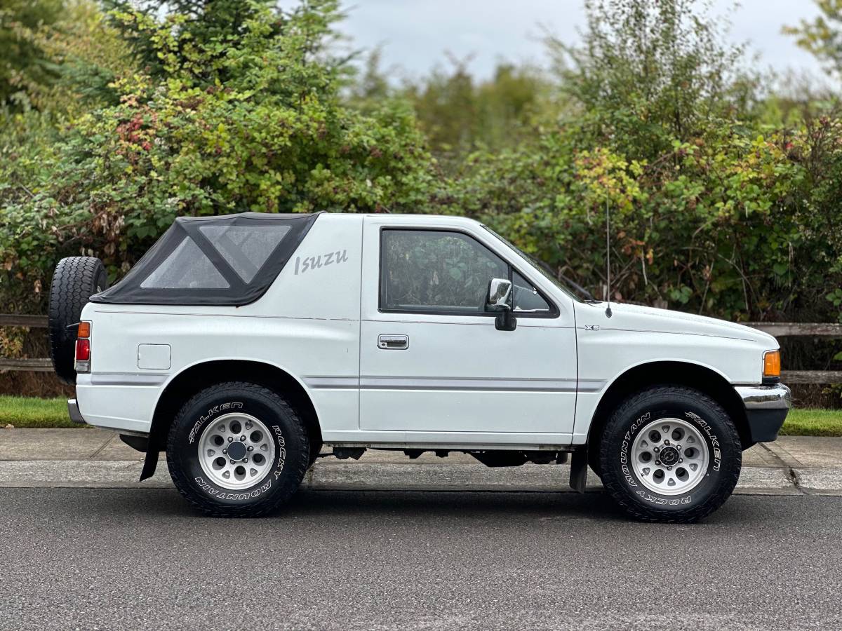 Isuzu-amigo-1990-3