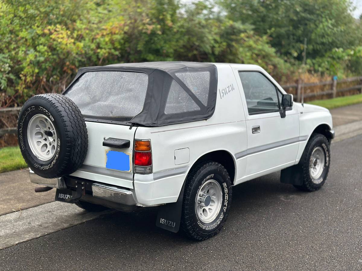Isuzu-amigo-1990-5