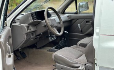 Isuzu-amigo-1990-8