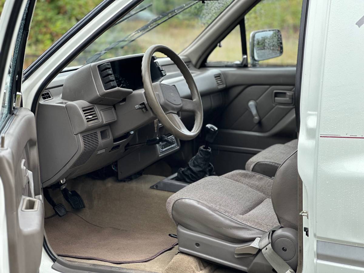 Isuzu-amigo-1990-8