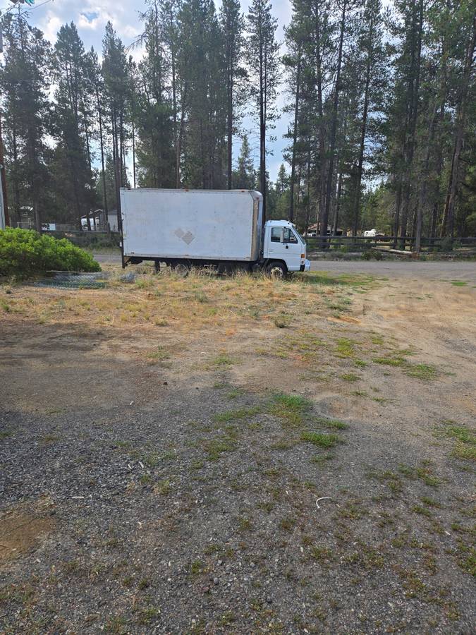 Isuzu-box-truck-diesel-1991-5