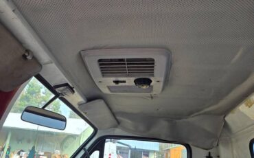 Isuzu-box-truck-diesel-1991-6