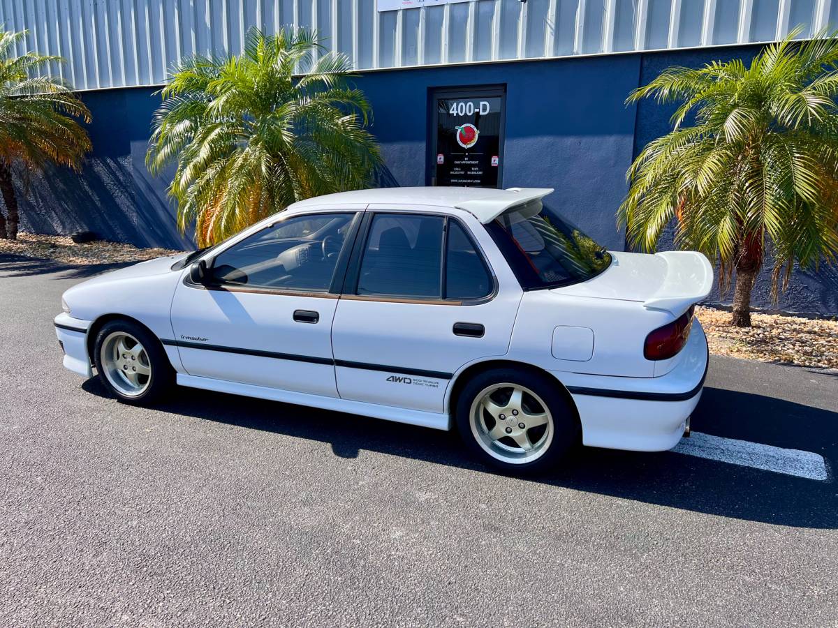 Isuzu-gemini-1991-white-14