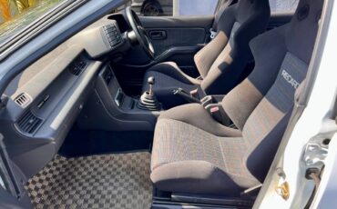 Isuzu-gemini-1991-white-21