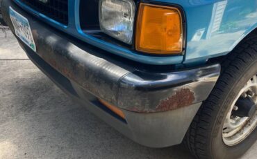 Isuzu-pickup-1989-blue-3