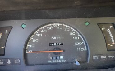 Isuzu-pickup-1992-black-10