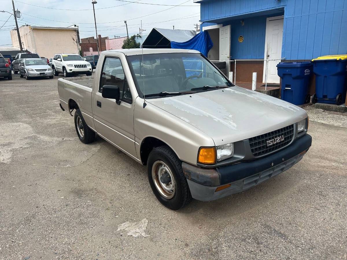 Isuzu-pickup-1993