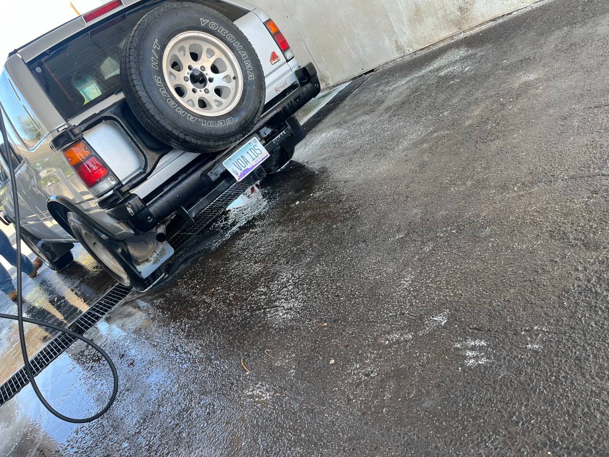 Isuzu-rodeo-1994-silver-2