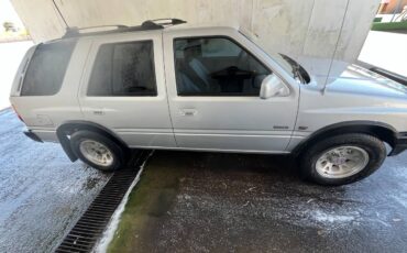 Isuzu-rodeo-1994-silver-3