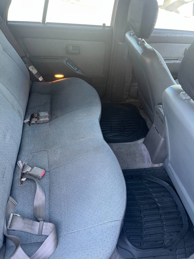 Isuzu-rodeo-1994-silver-5