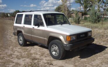 Isuzu-trooper-1988