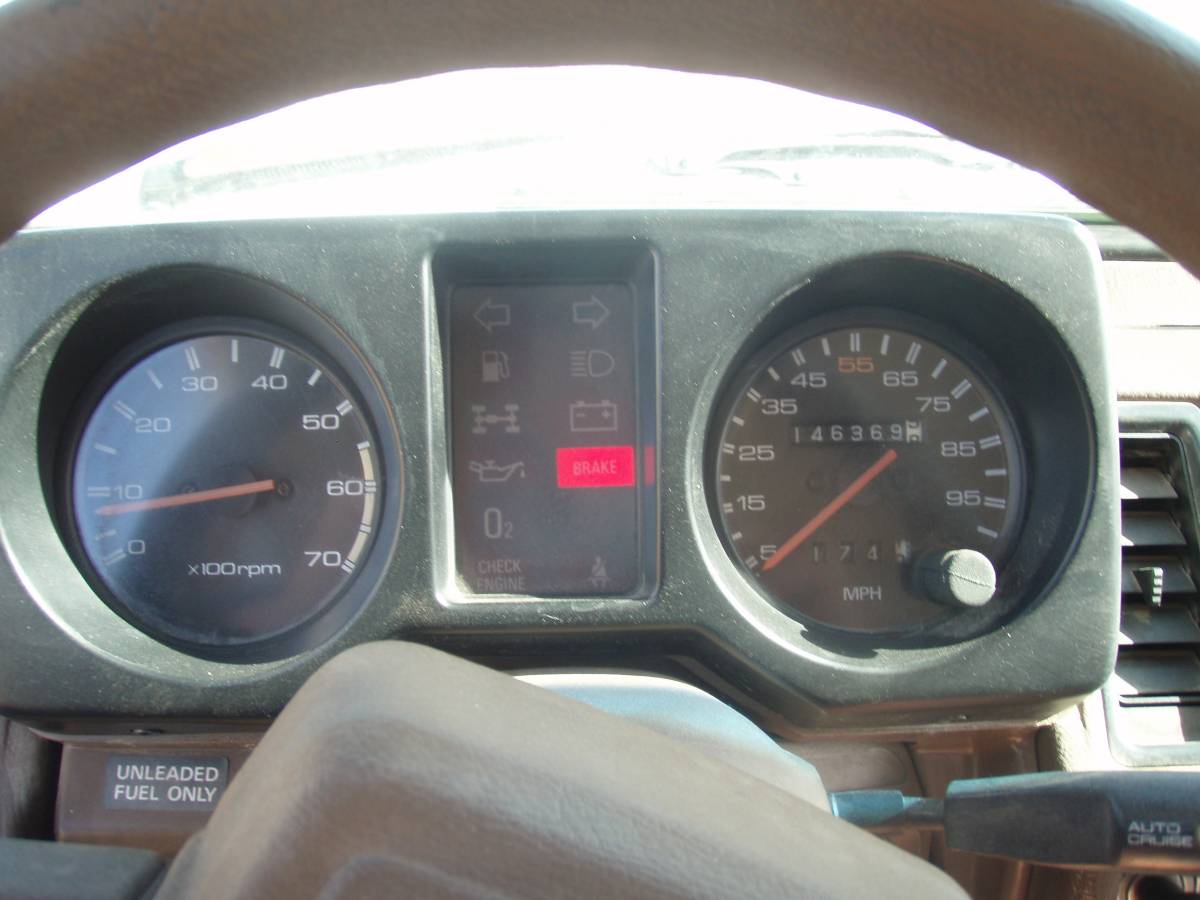 Isuzu-trooper-1988-5