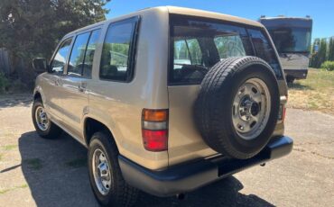 Isuzu-trooper-1992-1