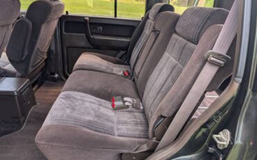 Isuzu-trooper-1992-11