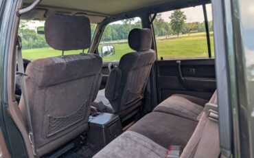 Isuzu-trooper-1992-12