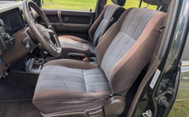 Isuzu-trooper-1992-13