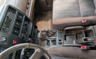 Isuzu-trooper-1992-16