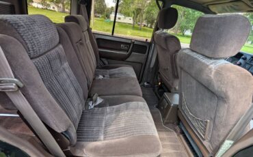 Isuzu-trooper-1992-19