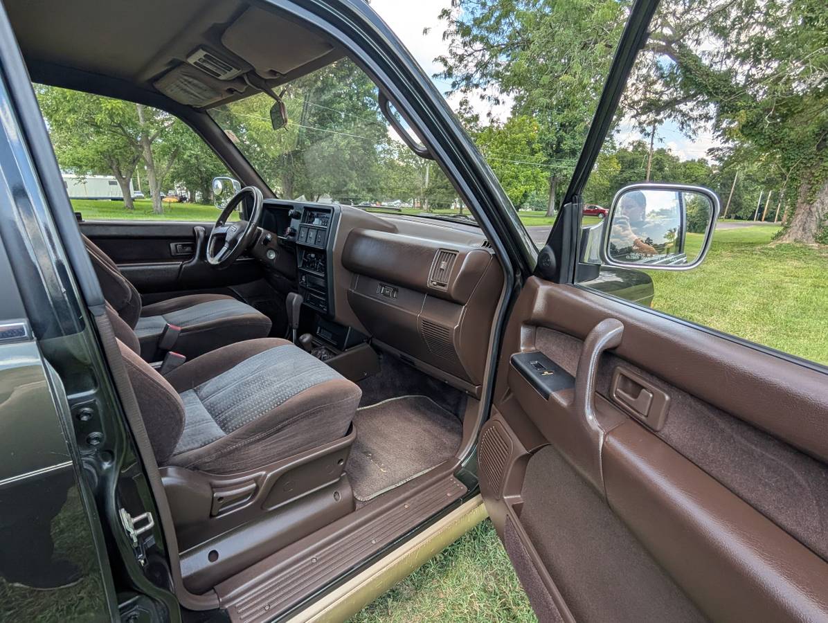 Isuzu-trooper-1992-5
