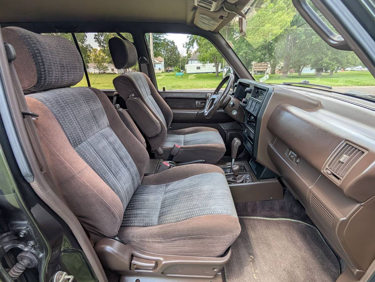 Isuzu-trooper-1992-6