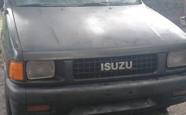 Isuzu-truck-1990-black-14