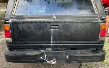 Isuzu-truck-1990-black-16