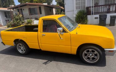 Isuzu-truck-diesel-1981-7