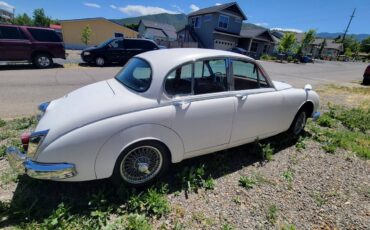 Jaguar-1964-white-4