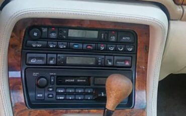 Jaguar-1995-11