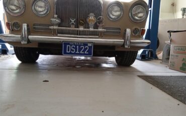 Jaguar-420-1967-Brown-Maroon-20