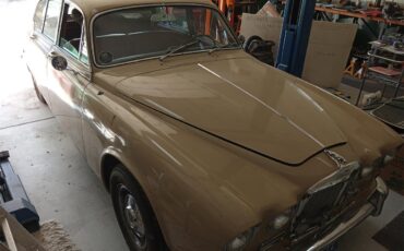 Jaguar-420-1967-Brown-Maroon-21