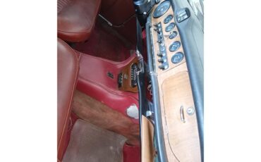 Jaguar-420-1967-Brown-Maroon-35