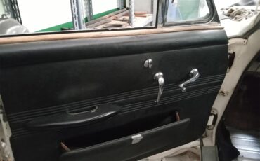 Jaguar-420-1967-Brown-Maroon-37