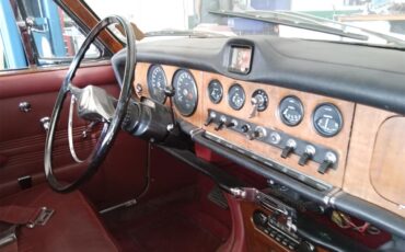 Jaguar-420-1967-Brown-Maroon-9