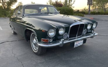 Jaguar-420g-1969-green-10