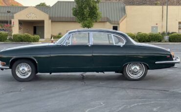 Jaguar-420g-1969-green-5
