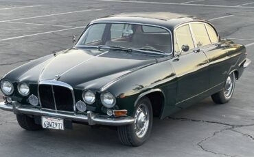 Jaguar-420g-1969-green-6