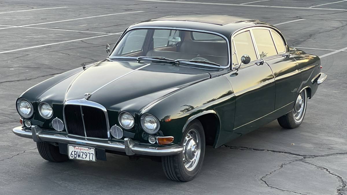 Jaguar-420g-1969-green-6