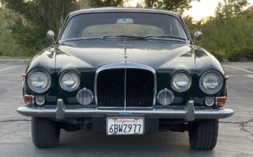 Jaguar-420g-1969-green-8