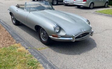 Jaguar-E-Type-1967-Convertible