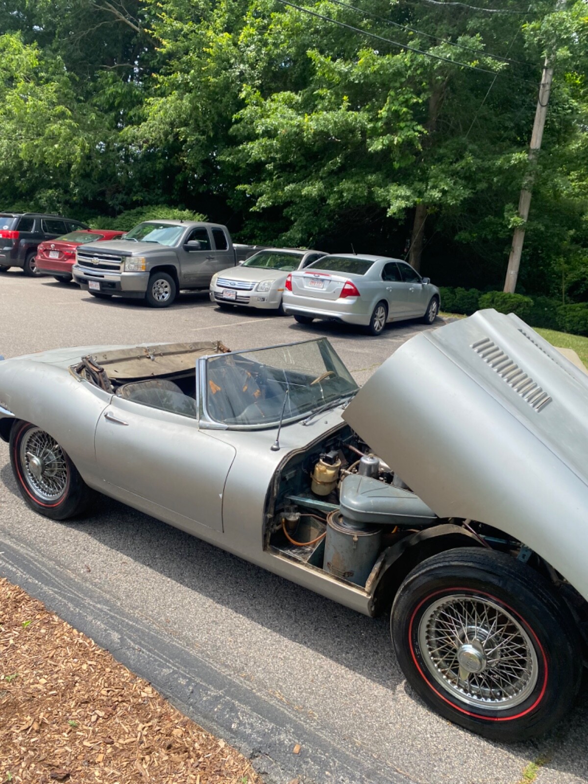 Jaguar-E-Type-1967-Convertible-9